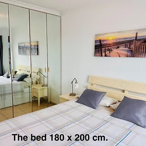  Apartment Su Eminencia - Sea View With Modern Comforts